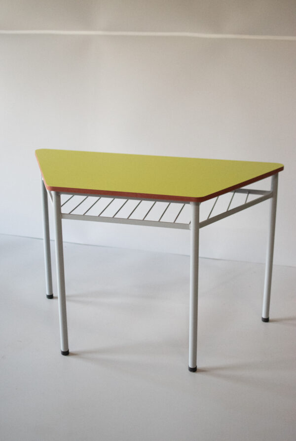 Mesa Hexagonal Unipersonal 2005 - Imagen 4