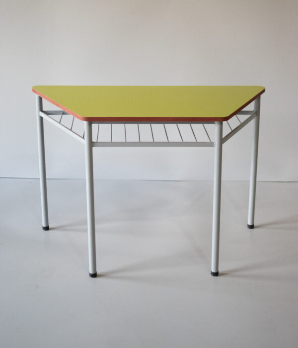 Mesa Hexagonal Unipersonal 2005