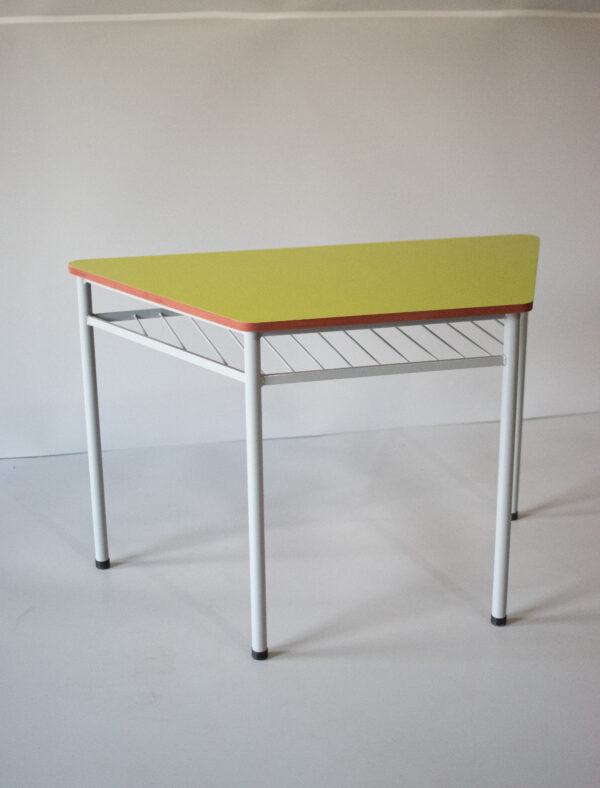 Mesa Hexagonal Unipersonal 2005 - Imagen 3